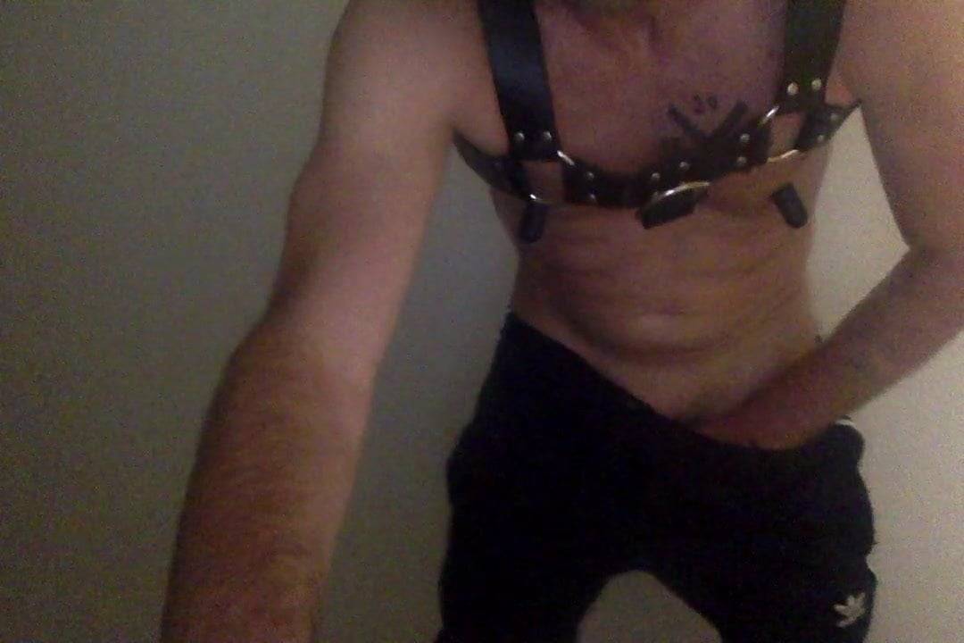 Me horny after chem jerking piss, smoking